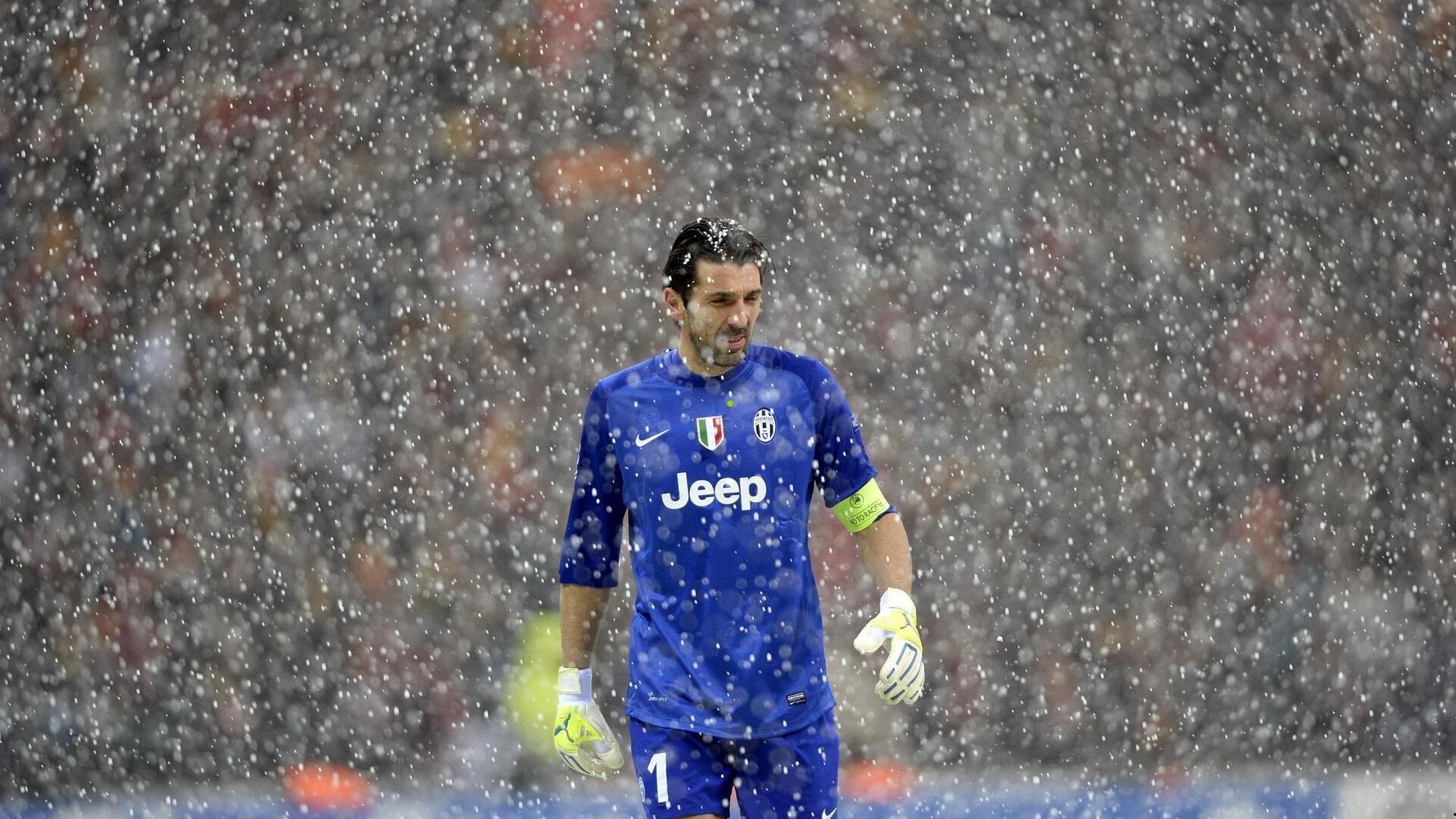 曼联引援策略再受拷问,名宿巴特警示,勿重蹈霍伊伦覆辙于谢什科